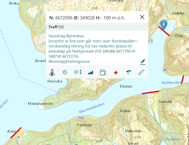 Kart med raude strekar i elvemunningar som viser avgrensing av munningssoner. Klikk i kart treffboks med koordinat, høgde over havet, treff på tema og verktøyline nederst.