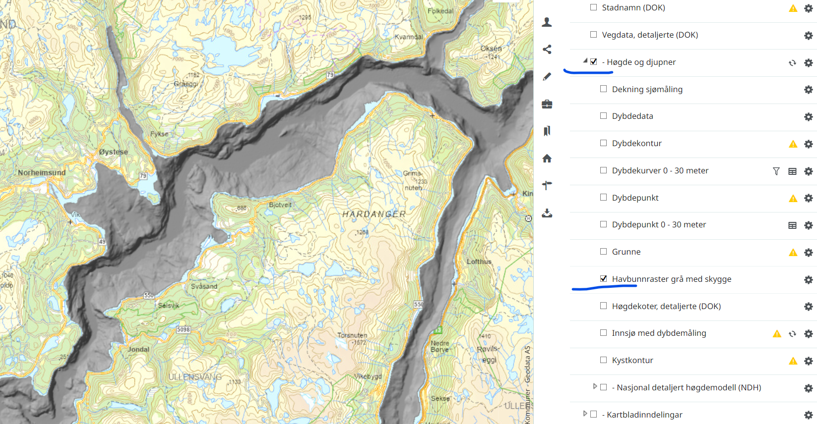 Kart som viser deler av Hardangerfjorden med grått havbotnraster i fjorden. På høgre side av kartet ser du kvar i lista du finn dette temaet. Lenke til fylkesatlas med havbunnraster på.