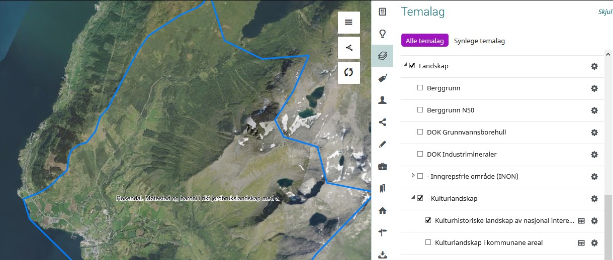 Flyfoto med blått omriss og temalag liste der Kulturhistoriske landskap av nasjonal interesse er skrudd på.